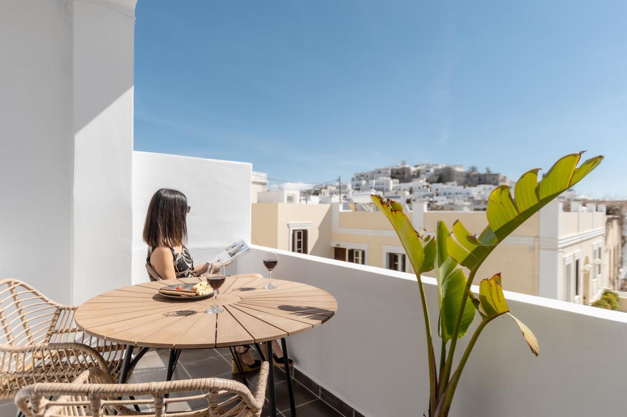 Flèria Seaview Suites Naxos City Esterno foto