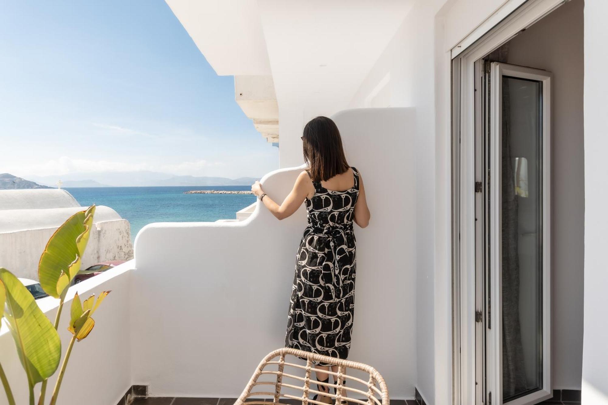 Flèria Seaview Suites Naxos City Esterno foto